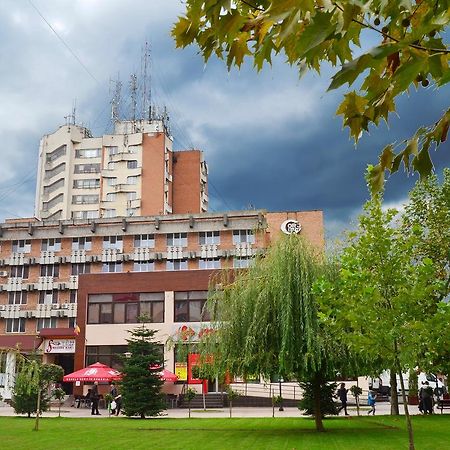 Hotel Gorj 塔古玖 外观 照片