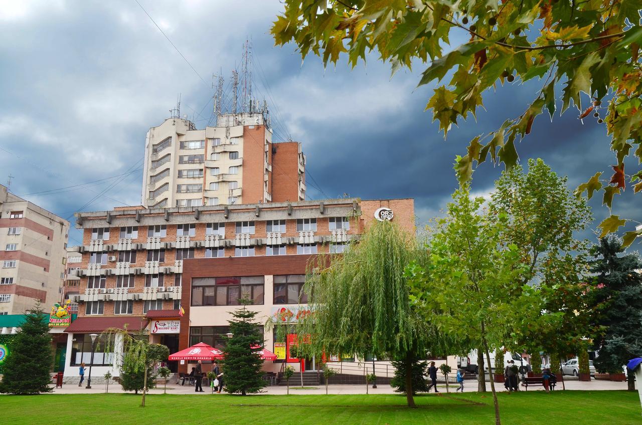 Hotel Gorj 塔古玖 外观 照片